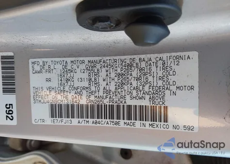 2012 Toyota Tacoma Prerunner V6 z USA, uszkodzony, nr VIN 3TMJU4GN9CM131642